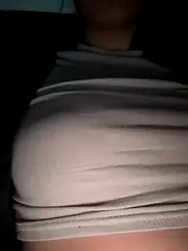 StripChat Cumonmme is Freechat Cumonmme — Tease pussy and tits